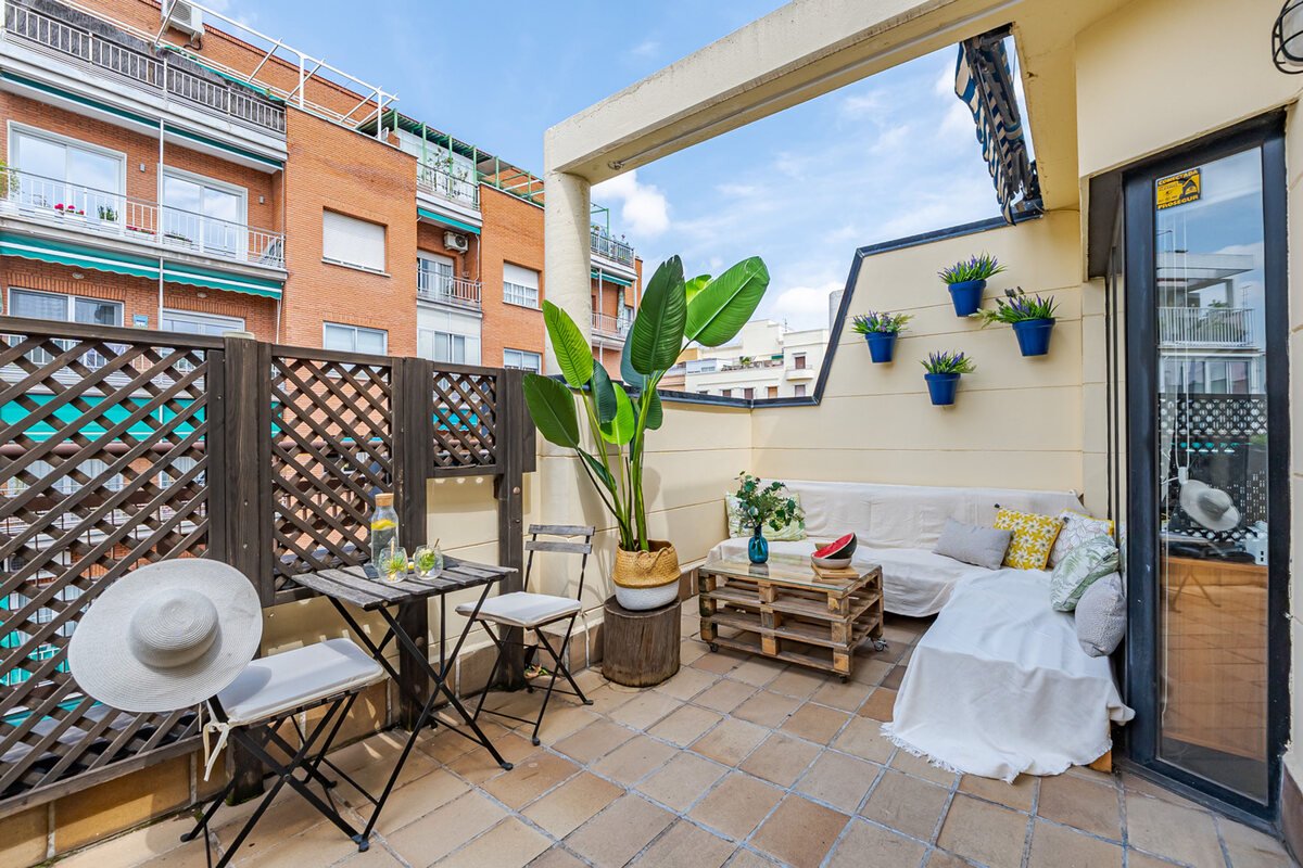 Ático con terraza en Calle Doctor Castelo, Madrid